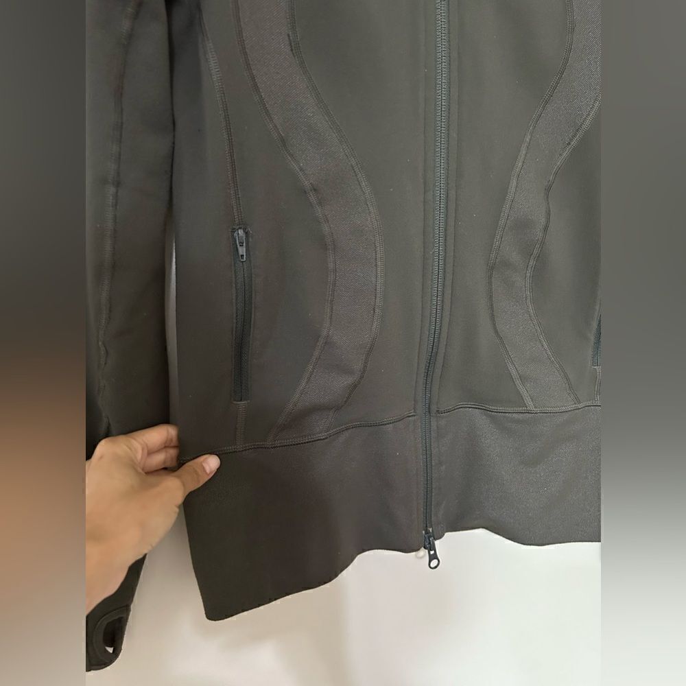 Lululemon Green Zipped Jacket - Picture 3 of 9